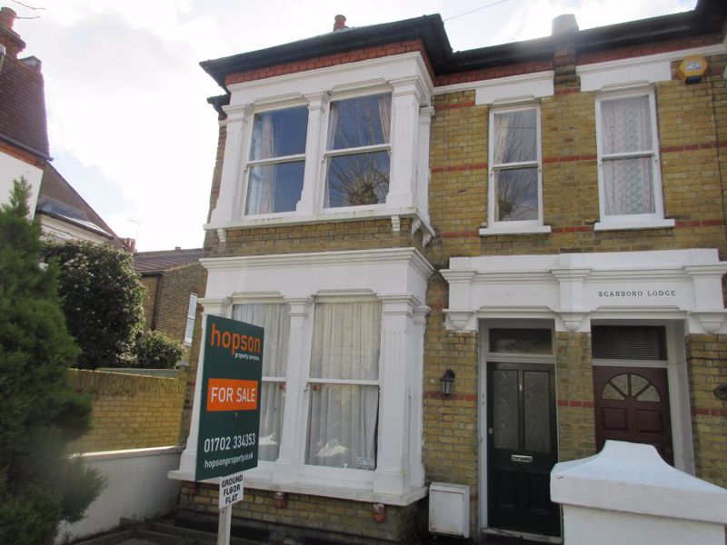 2 bed Upper Floor Flat for rent in Westcliff-On-Sea. From Hopson Property Management Ltd
