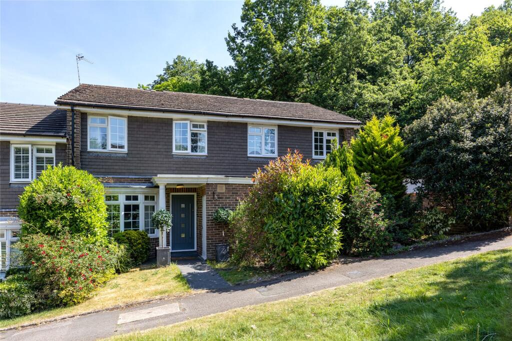 3 bed Semi Detached for rent in Weybridge. From John D Wood & Co. Sales - Weybridge 3 bed Semi Detached for rent in Weybridge. From John D Wood & Co. Sales - Weybridge