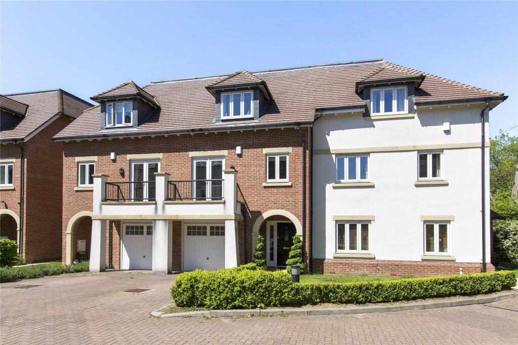 4 bed Detached for rent in Weybridge. From John D Wood & Co. Sales - Weybridge