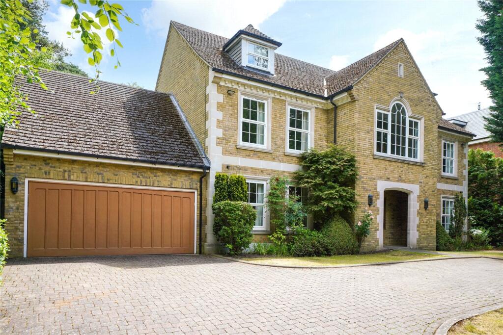 5 bed Detached for rent in Weybridge. From John D Wood & Co. Sales - Weybridge