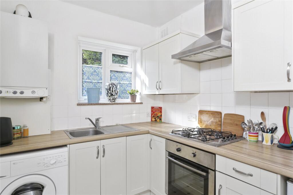 2 bed Annexe for rent in Weybridge. From John D Wood & Co. Sales - Weybridge