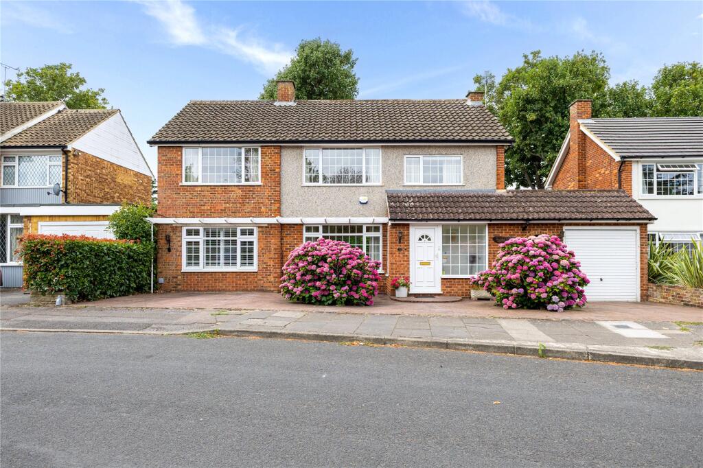 5 bed Detached for rent in Upper Halliford. From John D Wood & Co. Sales - Weybridge