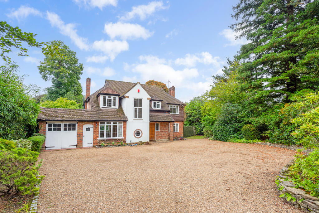 4 bed Detached for rent in Weybridge. From John D Wood & Co. Sales - Weybridge