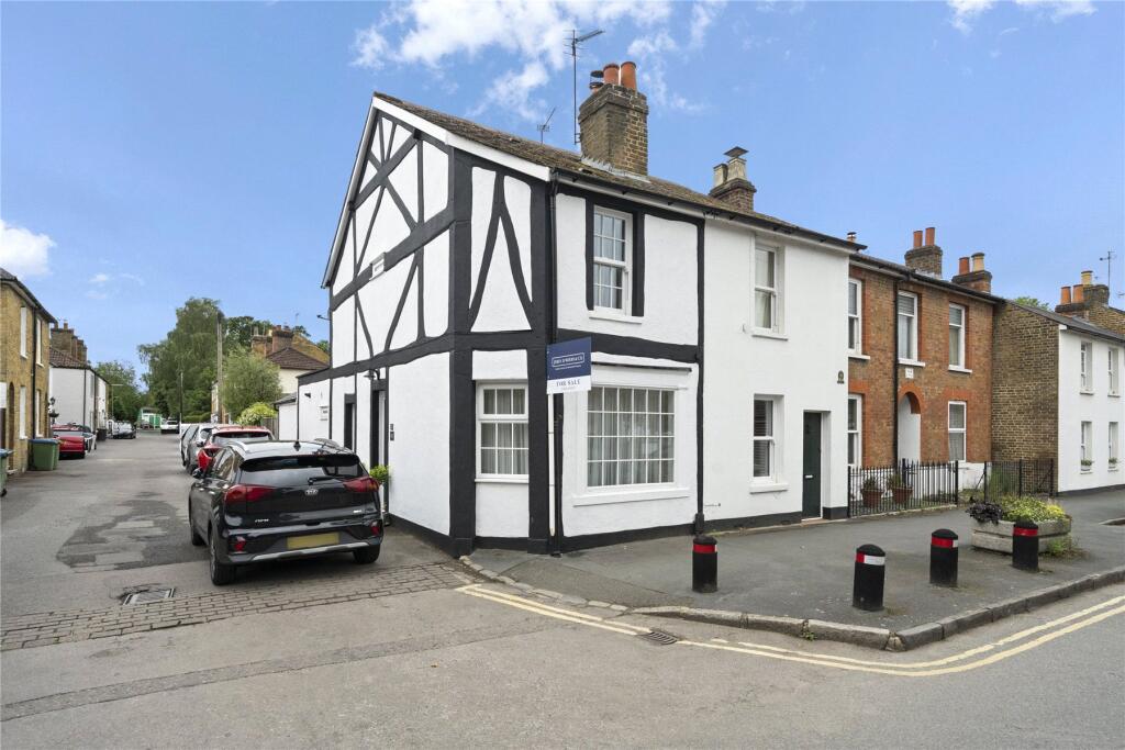 2 bed Detached for rent in Weybridge. From John D Wood & Co. Sales - Weybridge
