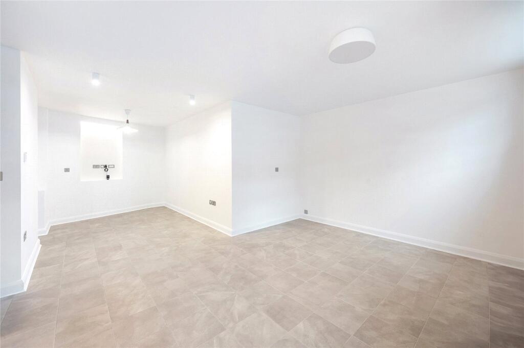 2 bed 1st Floor Flat for rent in Merton. From John D Wood & Co. Sales - Wandsworth