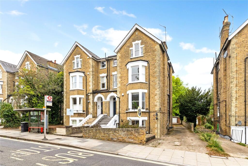 2 bed 1st Floor Flat for rent in Richmond. From John D Wood & Co - Richmond