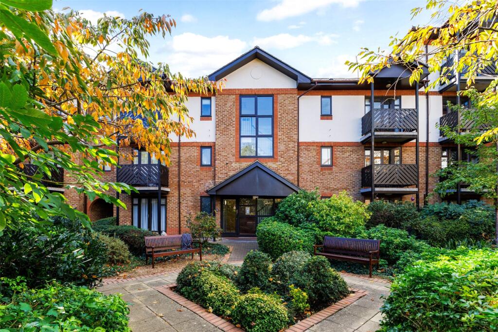 2 bed 1st Floor Flat for rent in Richmond. From John D Wood & Co - Richmond