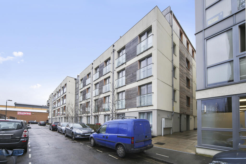 2 bed 1st Floor Flat for rent in Richmond upon Thames. From John D Wood & Co - Richmond