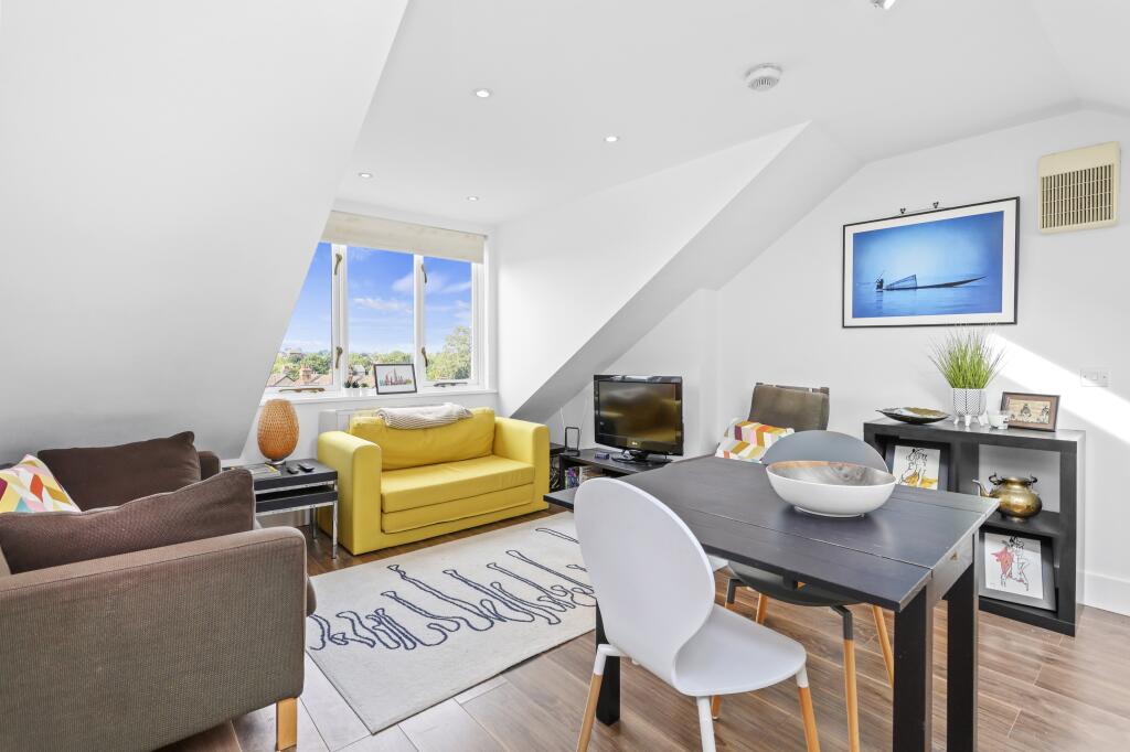 1 bed 1st Floor Flat for rent in Richmond upon Thames. From John D Wood & Co - Richmond 1 bed 1st Floor Flat for rent in Richmond upon Thames. From John D Wood & Co - Richmond