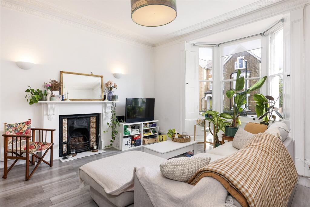 2 bed 1st Floor Flat for rent in Richmond. From John D Wood & Co - Richmond