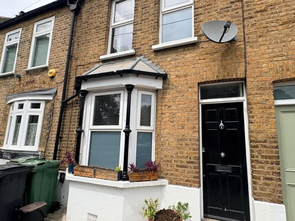 2 bed Detached for rent in Streatham. From Pedder - West Norwood 2 bed Detached for rent in Streatham. From Pedder - West Norwood