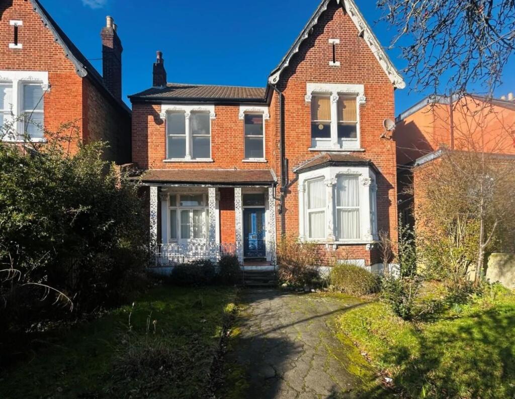 2 bed 1st Floor Flat for rent in London. From Pedder - West Norwood