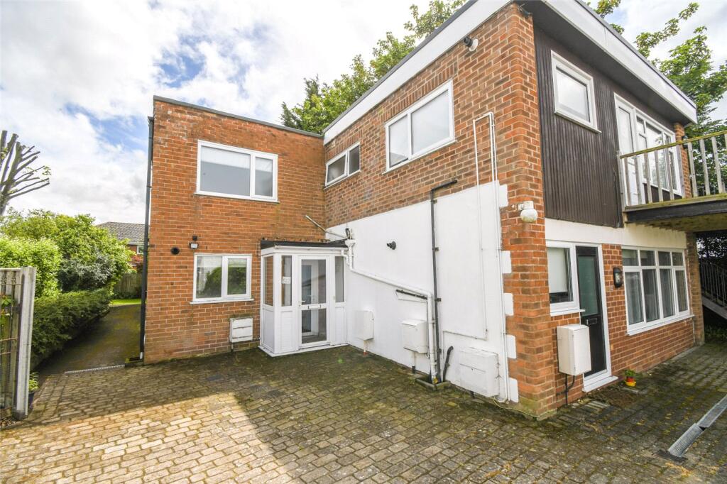 5 bed Semi Detached for rent in Barnston. From Karl Tatler Estate Agents - Heswall