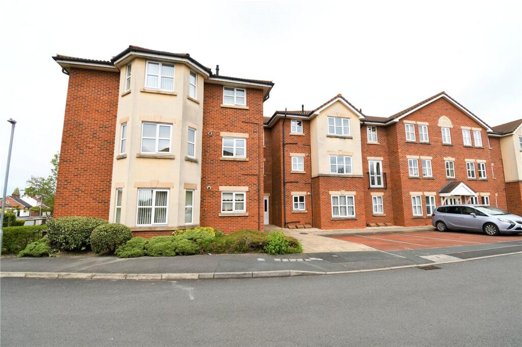 2 bed 1st Floor Flat for rent in Greasby. From Karl Tatler Estate Agents - Moreton