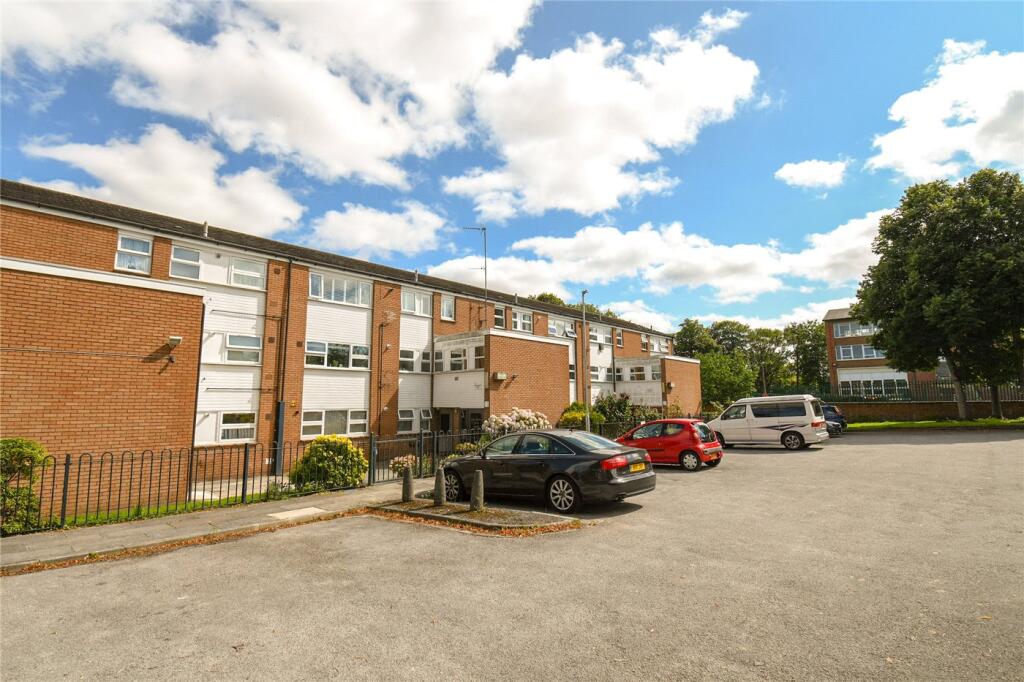 2 bed 1st Floor Flat for rent in Birkenhead. From Karl Tatler Estate Agents - Prenton