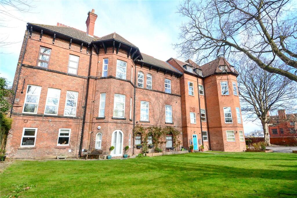 2 bed 1st Floor Flat for rent in Birkenhead. From Karl Tatler Estate Agents - Prenton