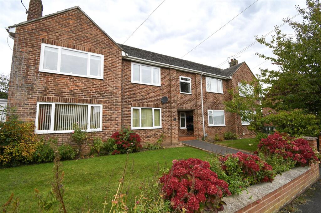 2 bed 1st Floor Flat for rent in Caldy. From Karl Tatler Estate Agents - West Kirby