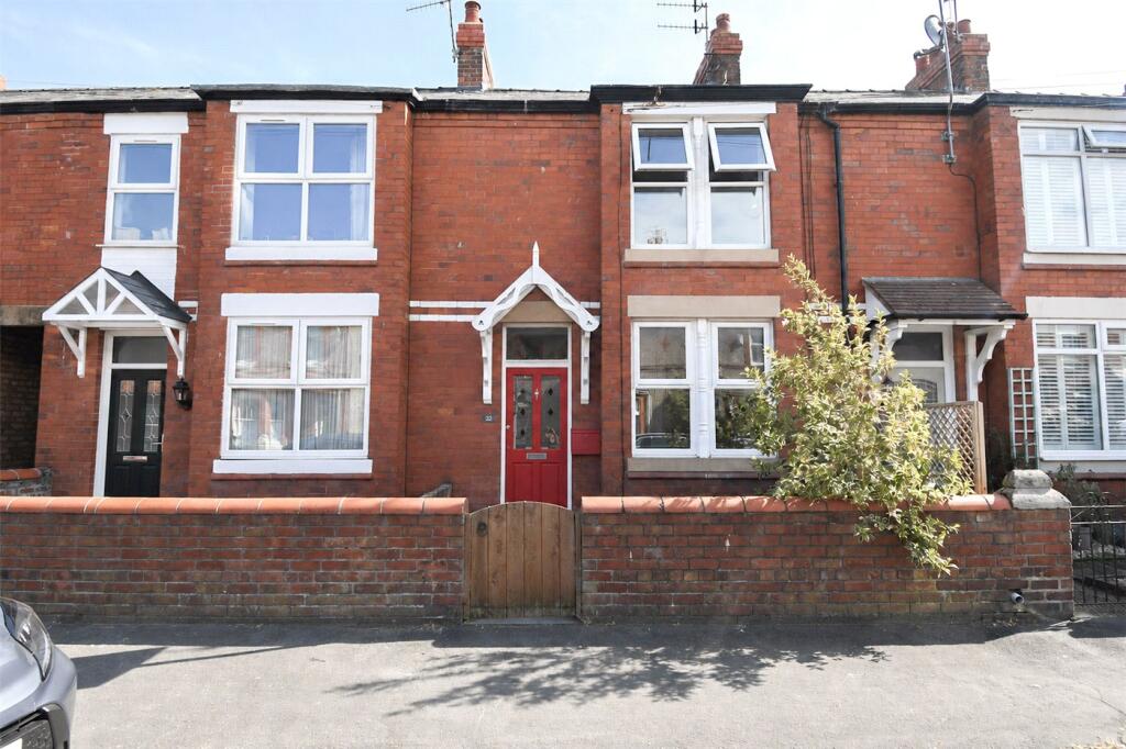 2 bed Mid Terraced House for rent in West Kirby. From Karl Tatler Estate Agents - West Kirby
