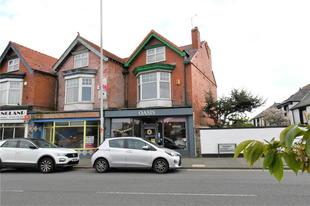 3 bed 1st Floor Flat for rent in Hoylake. From Karl Tatler Estate Agents - West Kirby