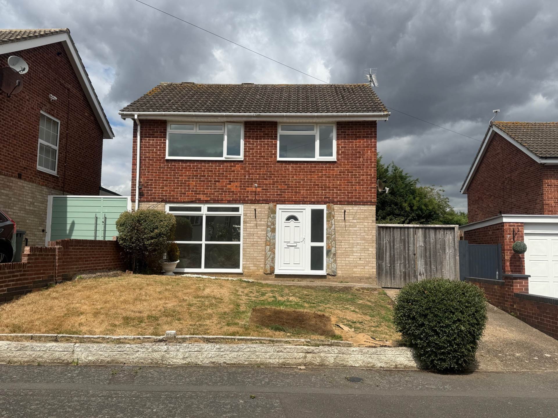 4 bed Detached for rent in Leicester. From Charles Derby Estates - Leicester