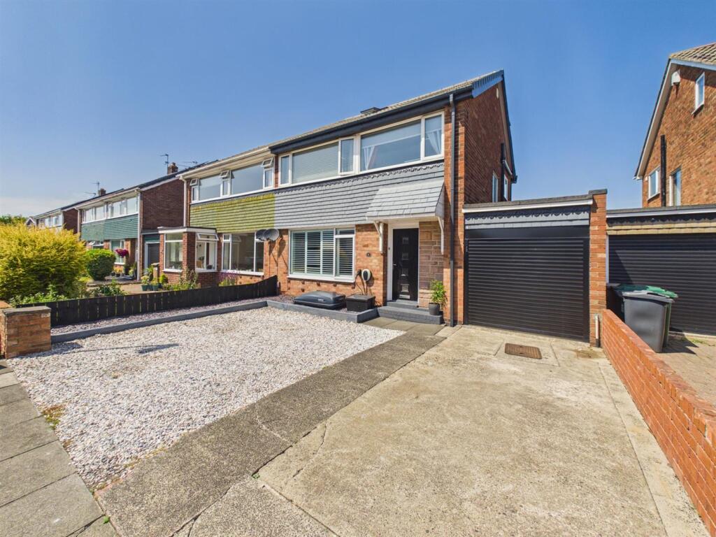 4 bed Semi Detached for rent in Tynemouth. From Brannen & Partners - Whitley Bay