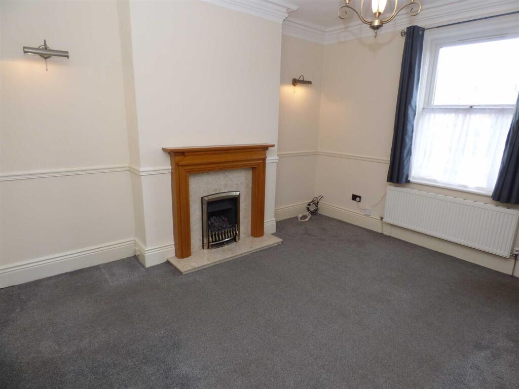 2 bed Mid Terraced House for rent in Tynemouth. From Brannen & Partners - Whitley Bay 2 bed Mid Terraced House for rent in Tynemouth. From Brannen & Partners - Whitley Bay