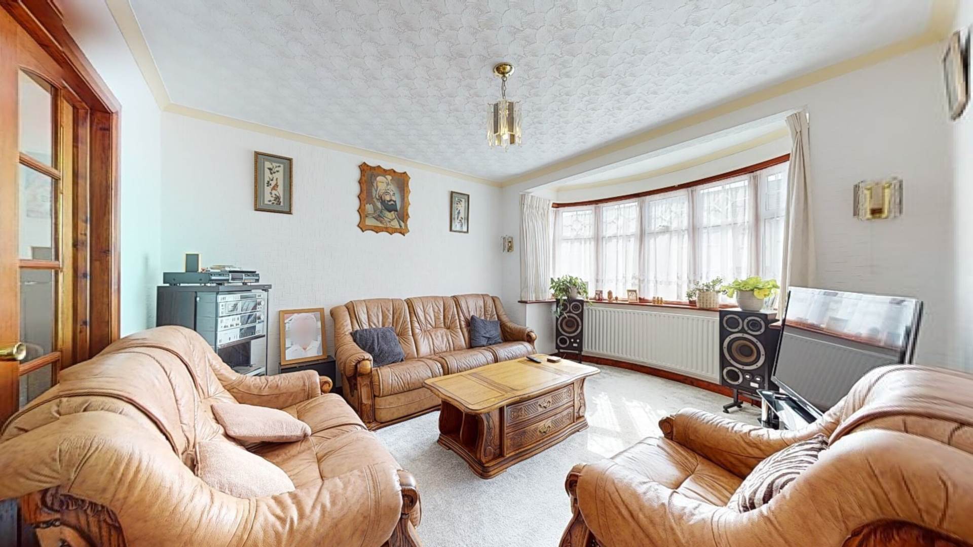 6 bed Semi-Detached House for rent in Hounslow. From iProperties Ltd