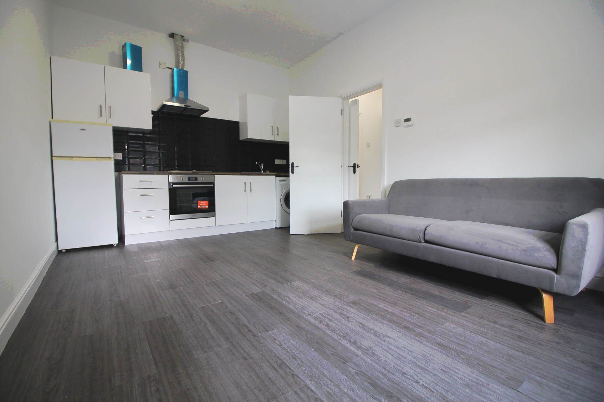 2 bed Flat for rent in London. From iProperties Ltd