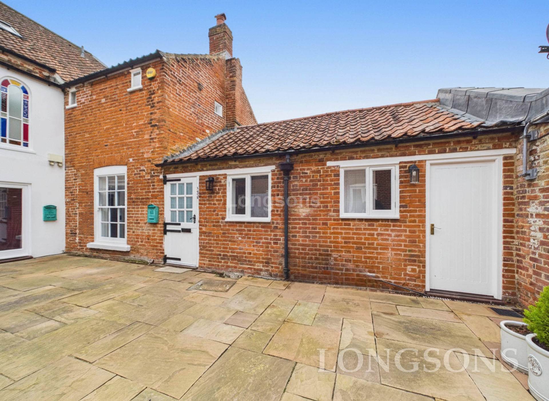 2 bed 1st Floor Flat for rent in Swaffham. From Longsons - Swaffham