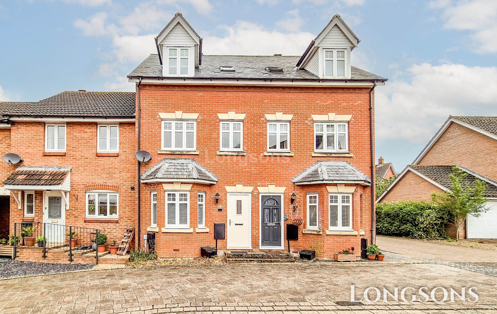 3 bed Town House for rent in Swaffham. From Longsons - Swaffham
