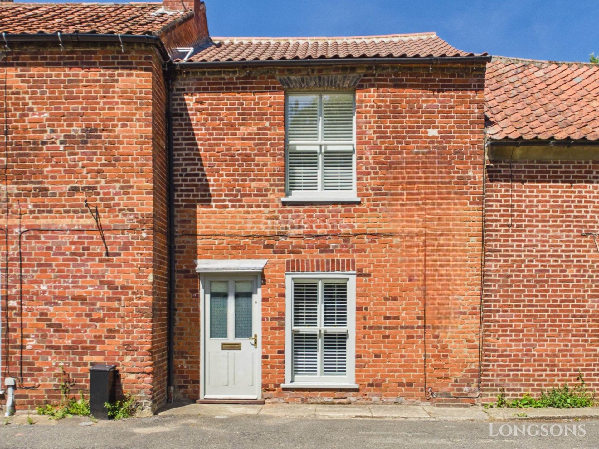 2 bed Mid Terraced House for rent in Kings Lynn. From Longsons - Swaffham 2 bed Mid Terraced House for rent in Kings Lynn. From Longsons - Swaffham