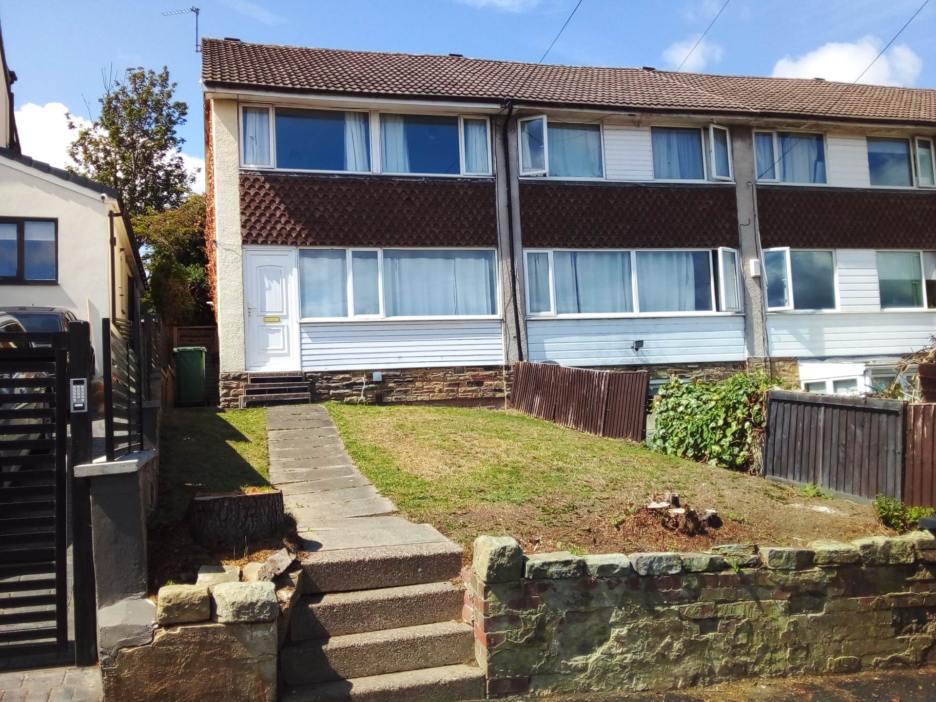 3 bed Semi Detached for rent in Leeds. From North Park Properties 3 bed Semi Detached for rent in Leeds. From North Park Properties