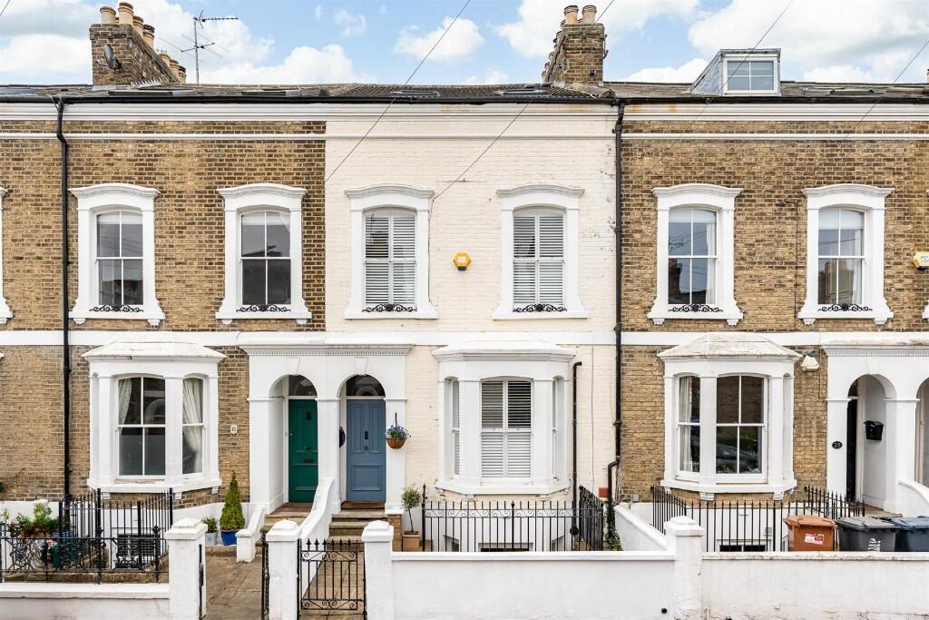 4 bed Town House for rent in Hertford Heath. From Morgan Alexander - Hertford 4 bed Town House for rent in Hertford Heath. From Morgan Alexander - Hertford