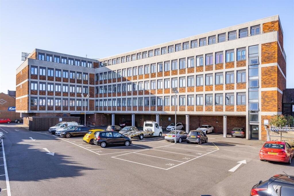 1 bed 1st Floor Flat for rent in Cheshunt. From Morgan Alexander - Hertford 1 bed 1st Floor Flat for rent in Cheshunt. From Morgan Alexander - Hertford