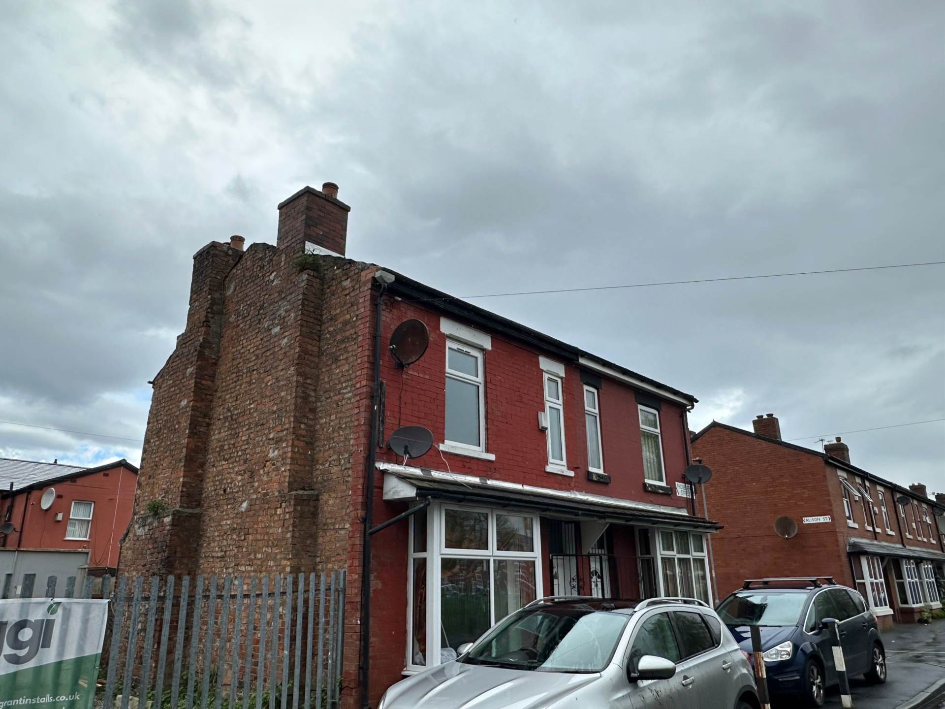 3 bed Semi-Detached House for rent in Manchester. From Sun Bright Property Ltd