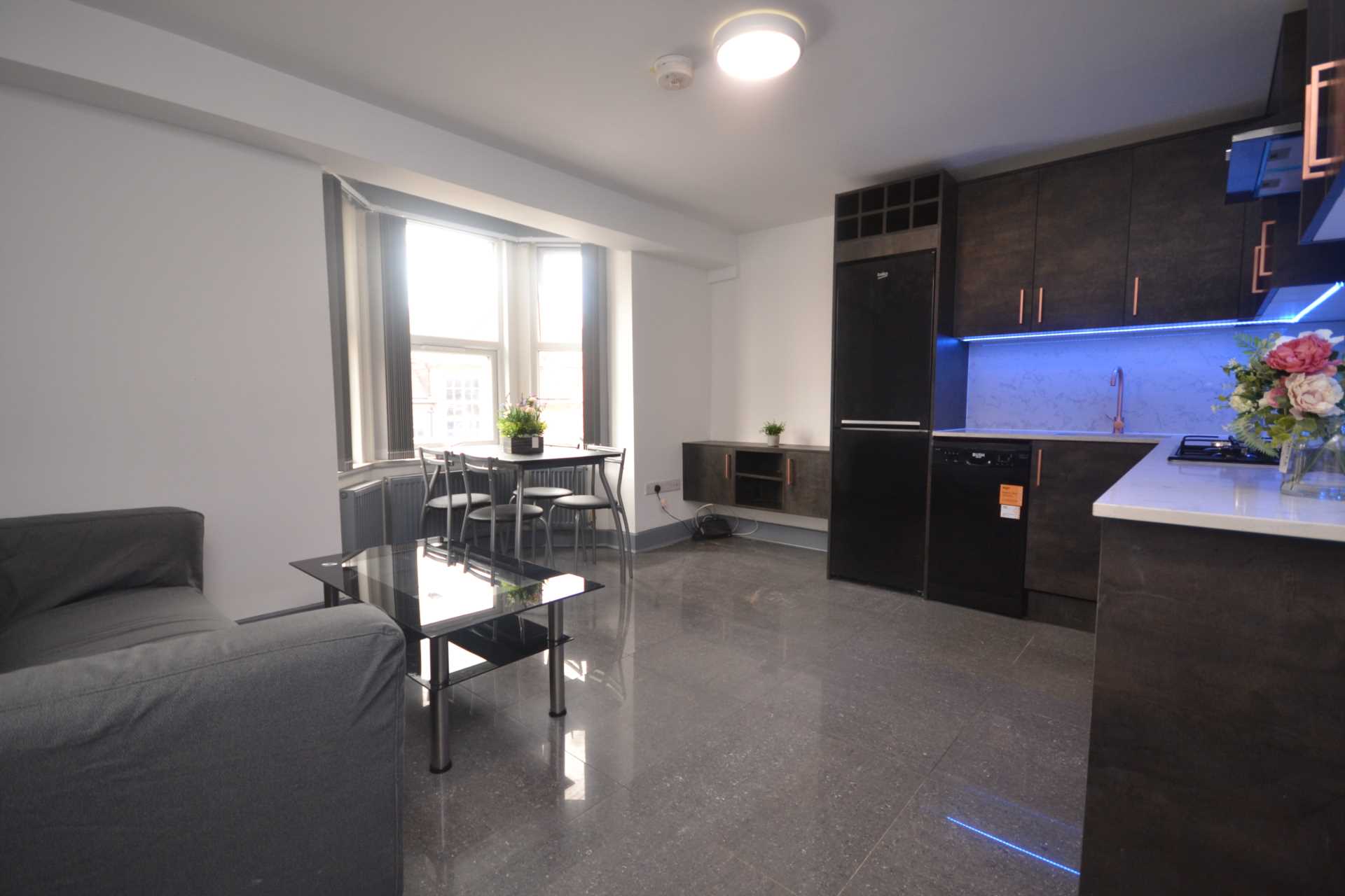 3 bed 1st Floor Flat for rent in Reading. From Westgate Students