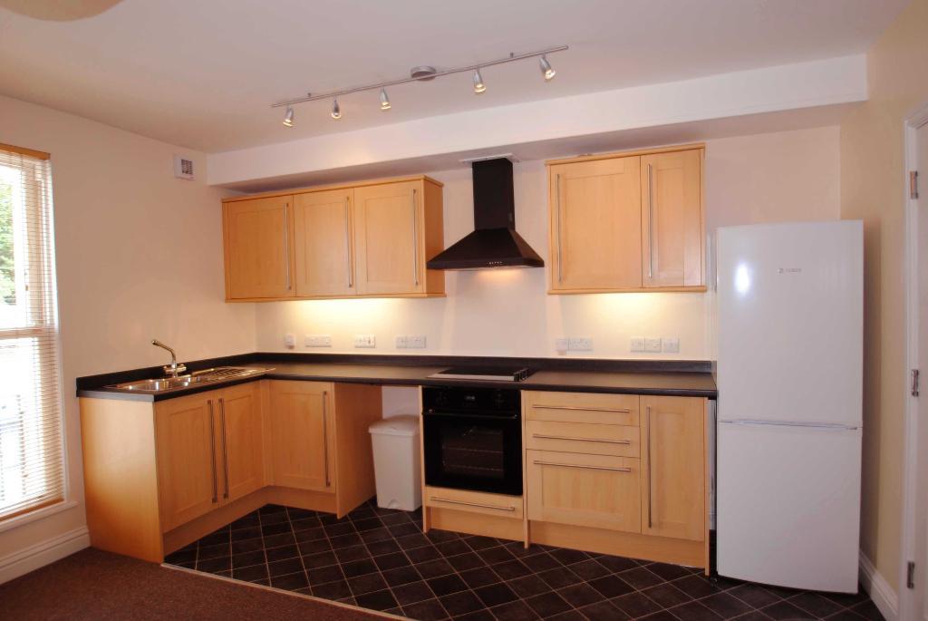 3 bed Flat for rent in Bristol. From Mudhut Property