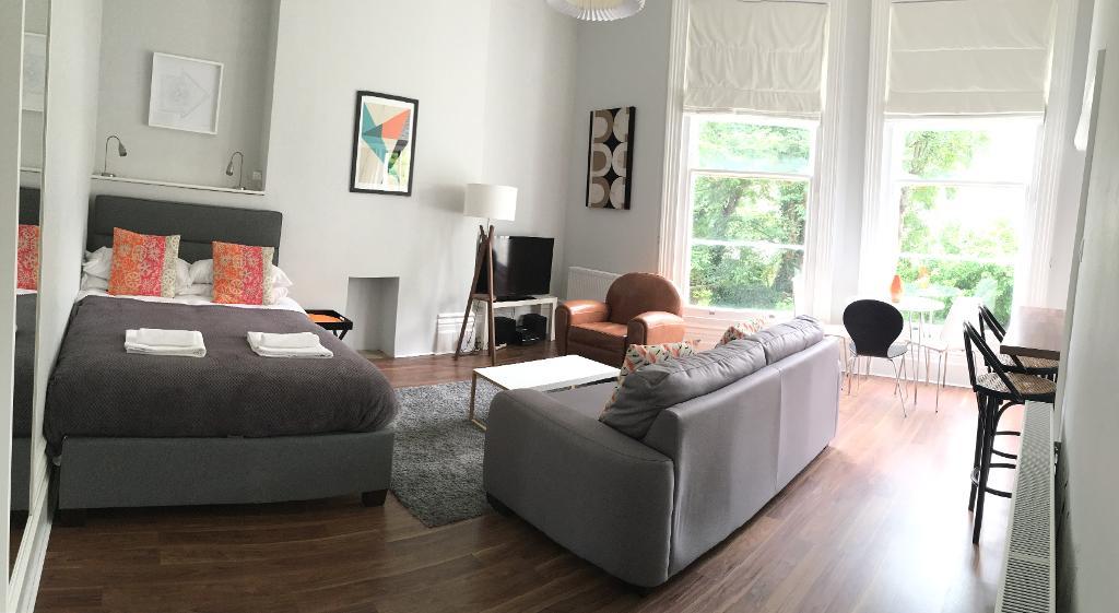 1 bed Studio for rent in Hove. From Mudhut Property