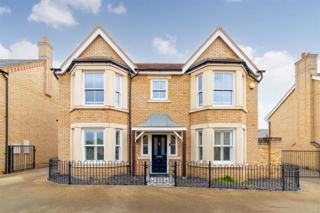 4 bed Detached for rent in Stotfold. From Charter Whyman - Letchworth
