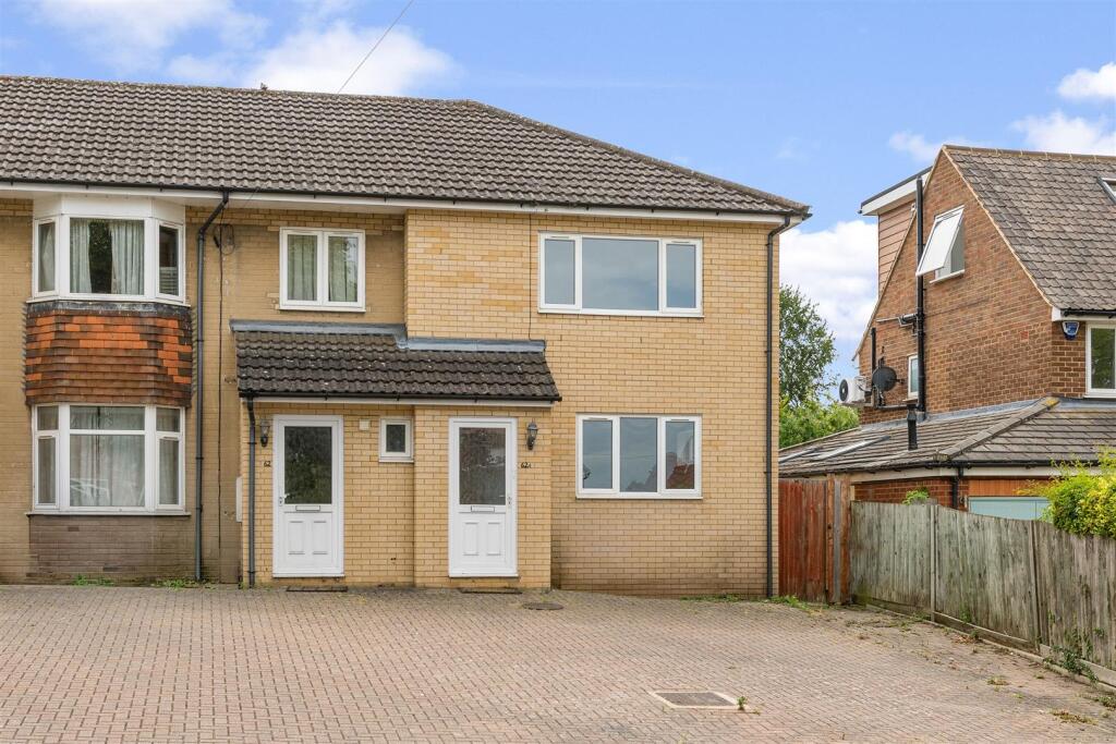 3 bed End of Terrace for rent in Hitchin. From Charter Whyman - Letchworth