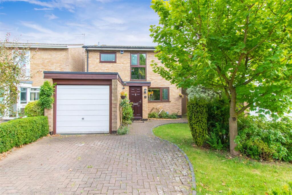 3 bed Detached for rent in Letchworth. From Charter Whyman - Letchworth