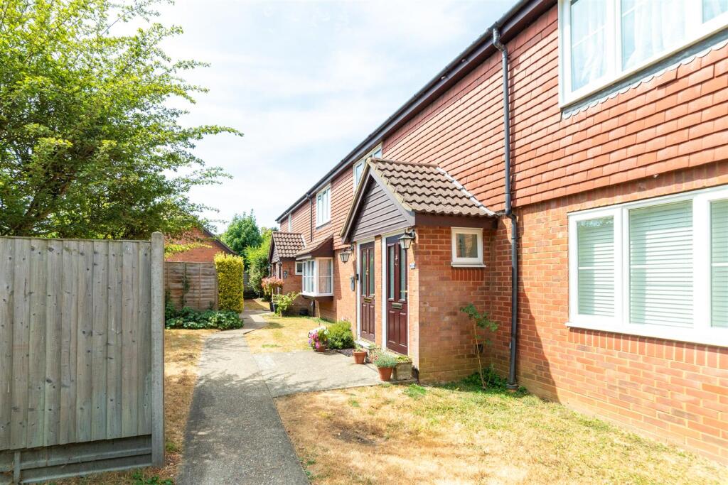 2 bed Apartment for rent in Letchworth. From Charter Whyman - Letchworth