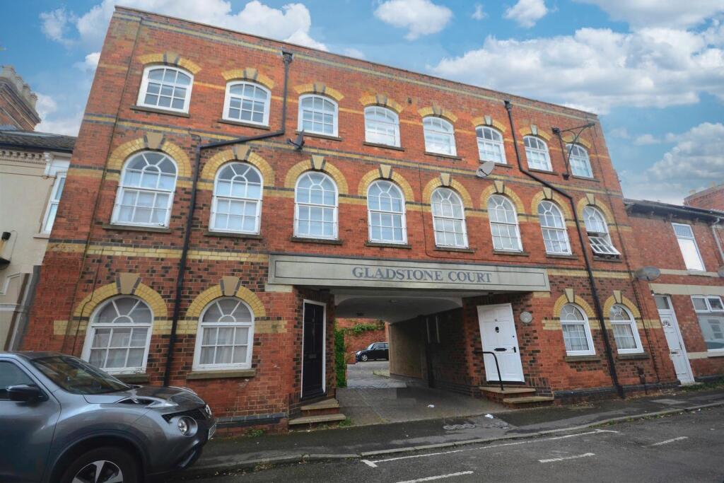 1 bed Apartment for rent in Kettering. From Chris George The Estate Agent - Kettering