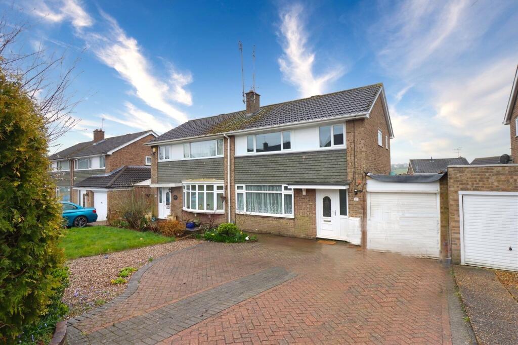 3 bed Semi Detached for rent in Kettering. From Chris George The Estate Agent - Kettering