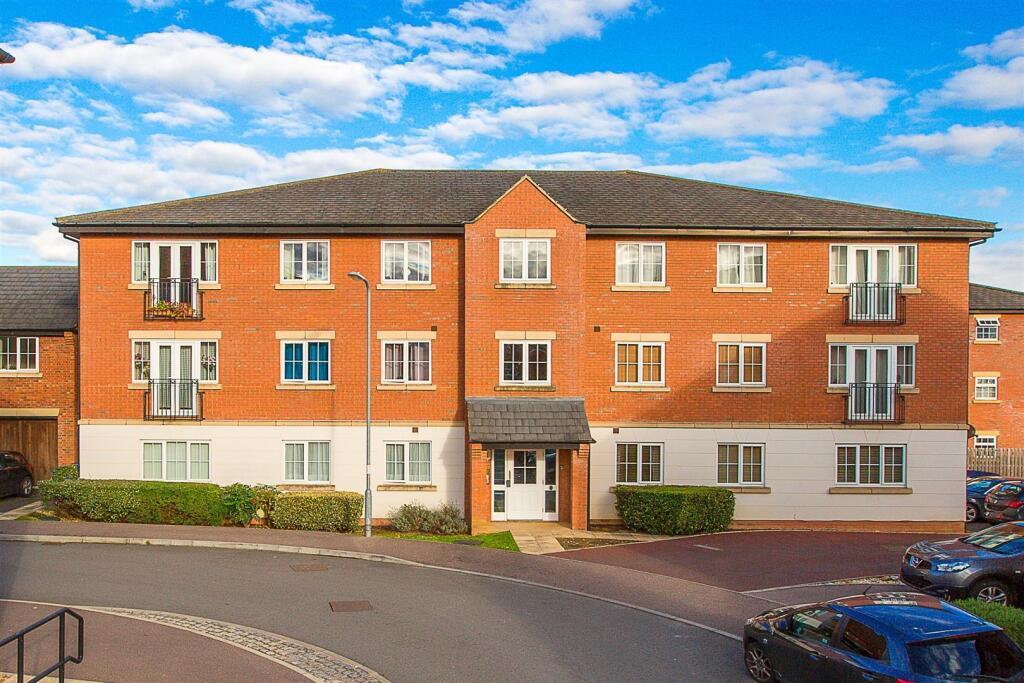 2 bed Apartment for rent in Rothwell. From Chris George The Estate Agent - Kettering
