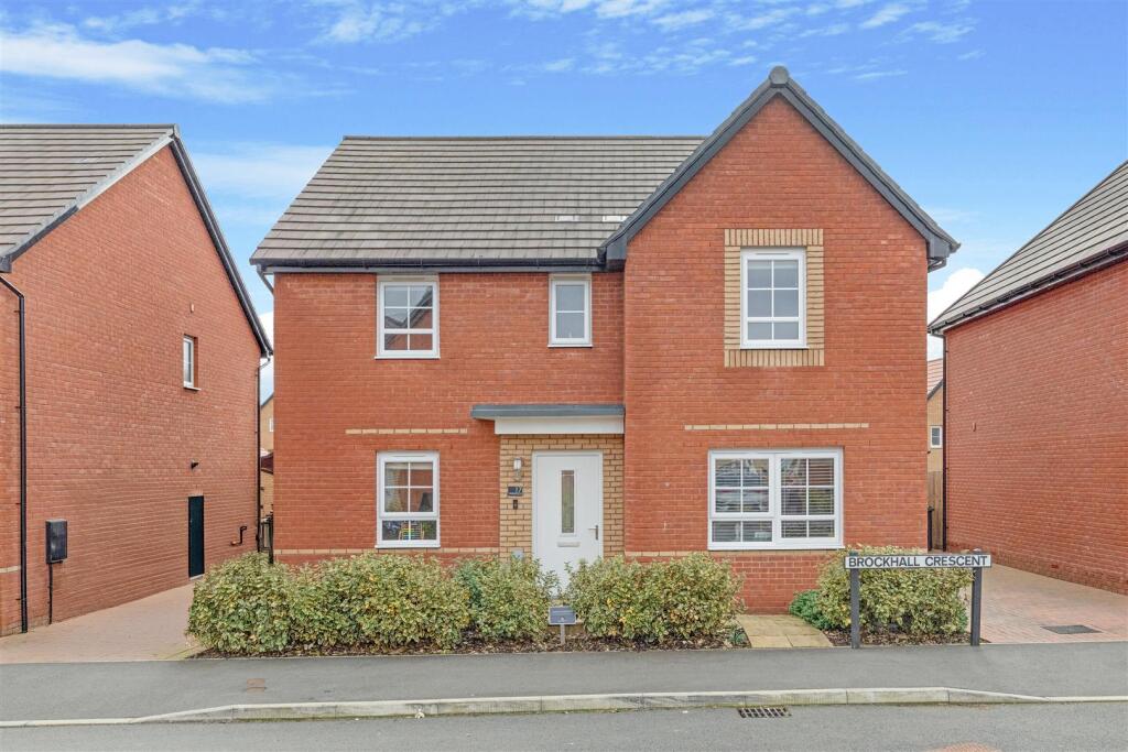 5 bed Detached for rent in Burton Latimer. From Chris George The Estate Agent - Kettering
