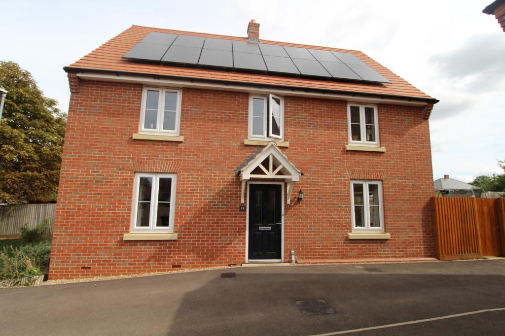 4 bed Detached House for rent in Caldecote. From HC Property Lettings