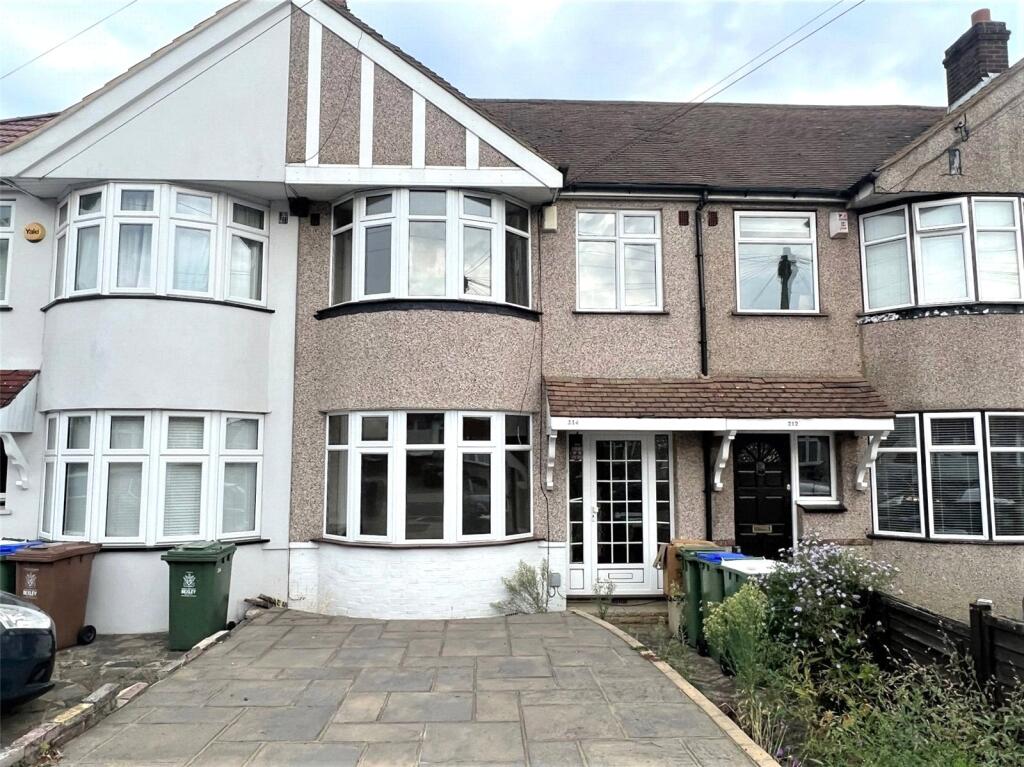 3 bed Mid Terraced House for rent in Sidcup. From Anthony Martin Estate Agents 3 bed Mid Terraced House for rent in Sidcup. From Anthony Martin Estate Agents