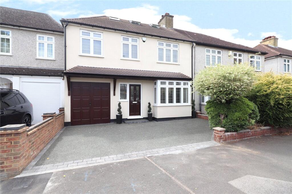 4 bed Semi Detached for rent in Bexley. From Anthony Martin Estate Agents 4 bed Semi Detached for rent in Bexley. From Anthony Martin Estate Agents