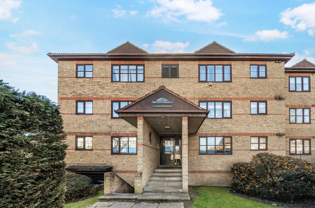 1 bed Apartment for rent in Sidcup. From Anthony Martin Estate Agents